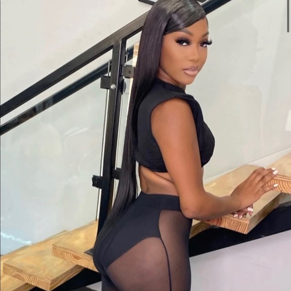 2 piece set. - Picture 2 of 4
